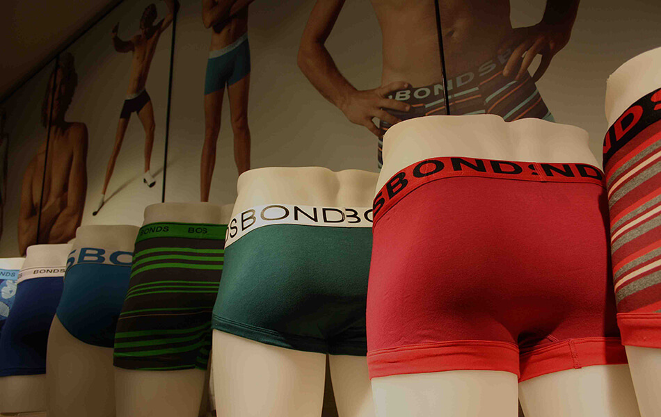 bonds store design 2