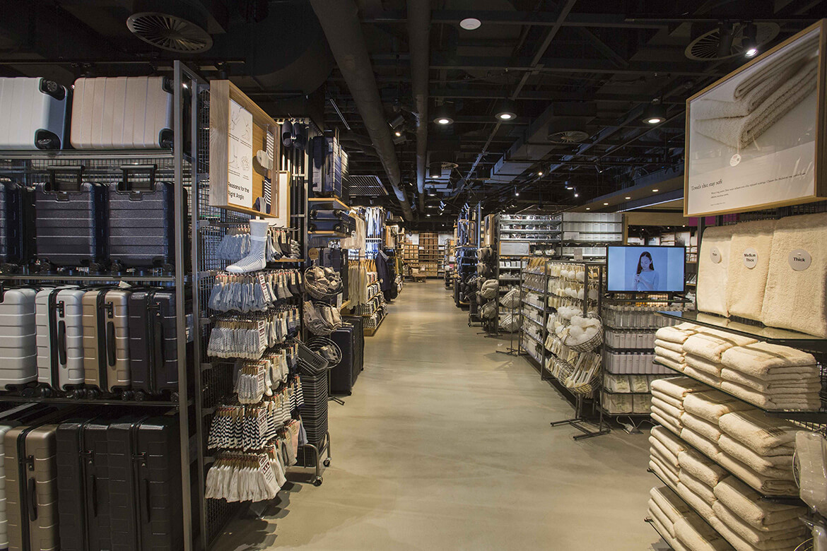 muji store 5