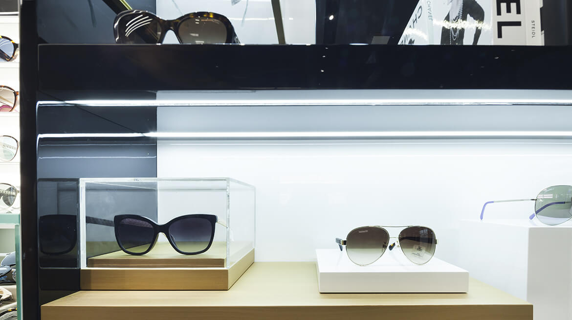 sunglass shop design 10