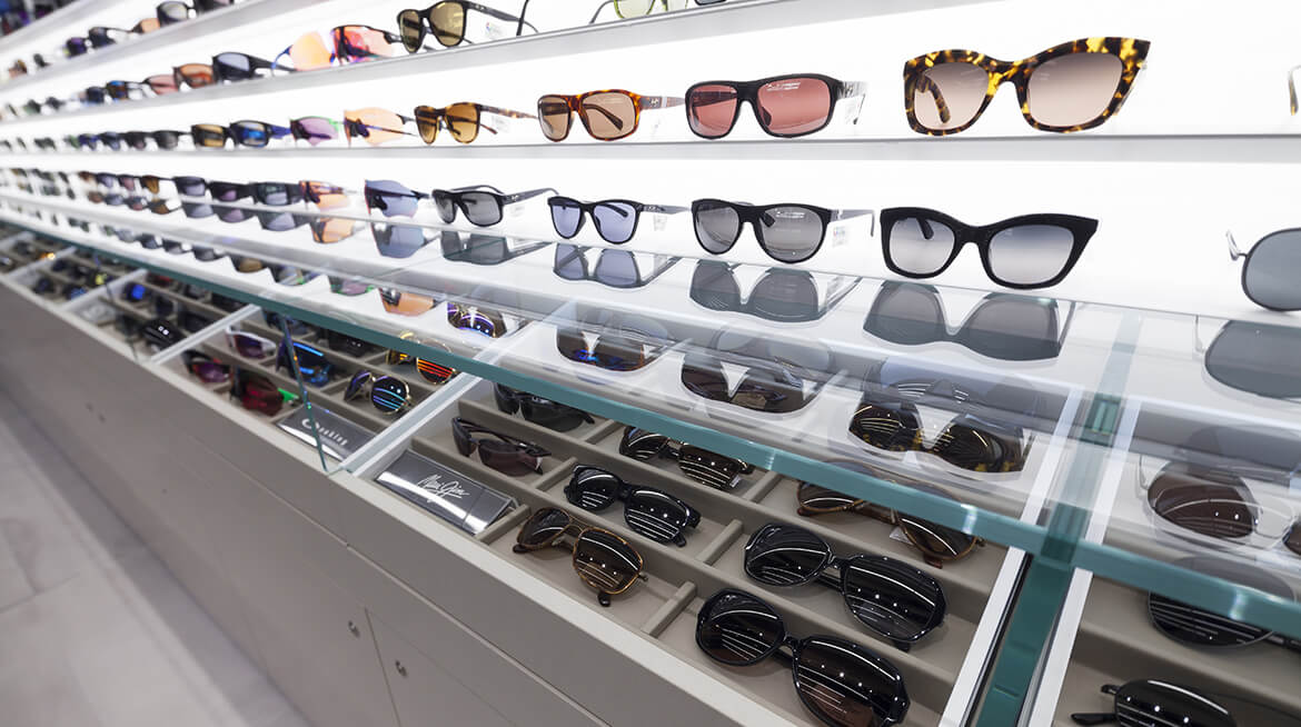 sunglass shop design 11