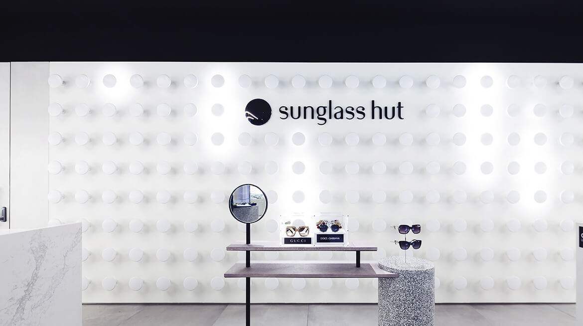 sunglass shop design 16