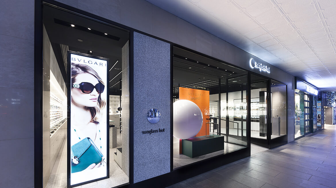 sunglass shop design 8